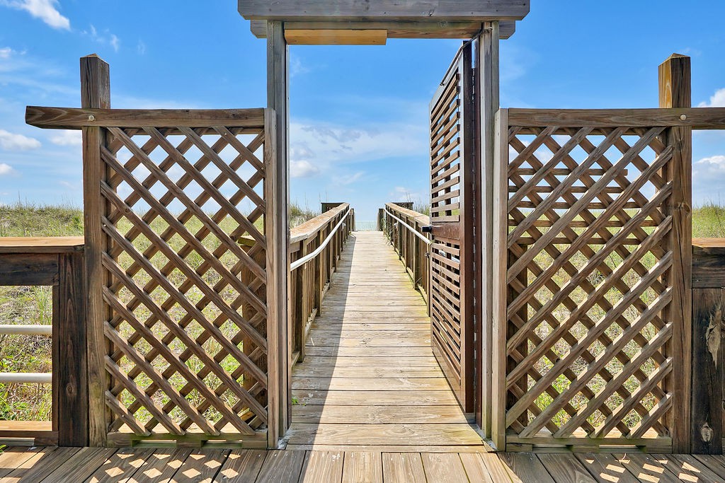 boardwalk trellis leading to carolina beach